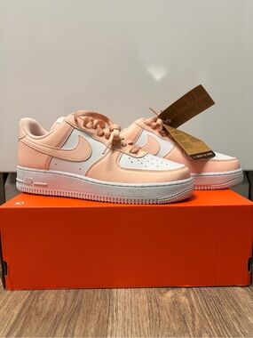 Nike Air Force 1 Low - Coral & White